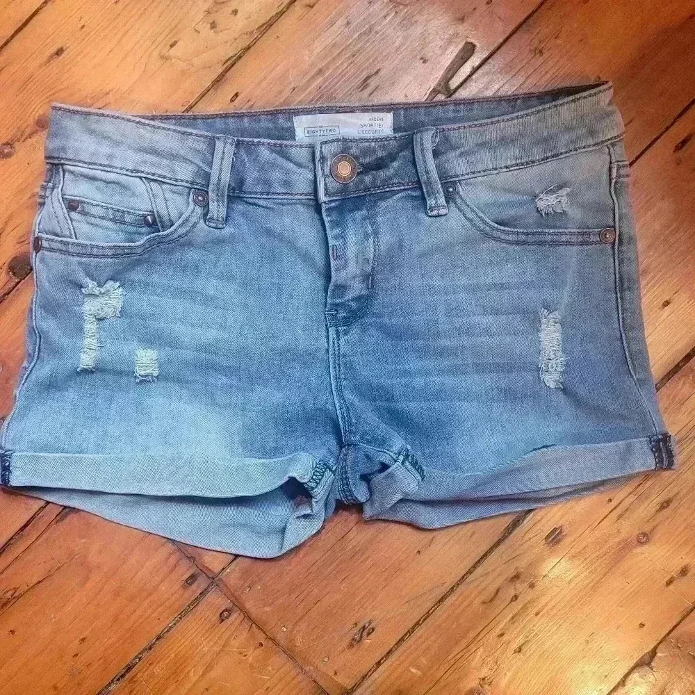 Womens  Shorts